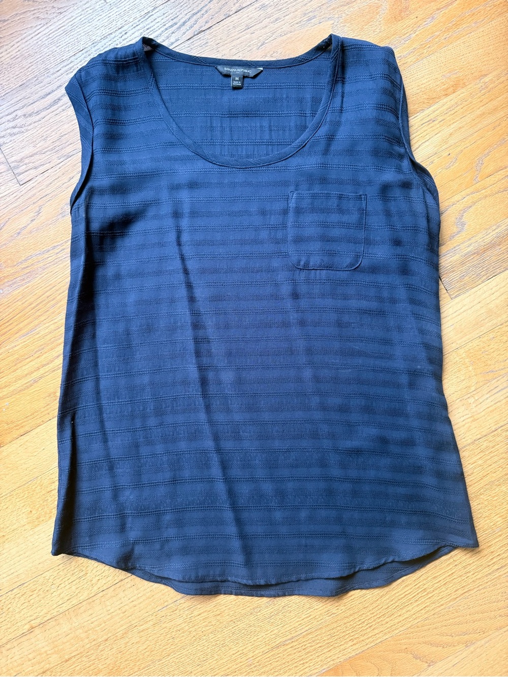 Banana Republic Navy Textured Stripe Scoop Neck Tank Top M